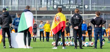 Voetbalclinics online